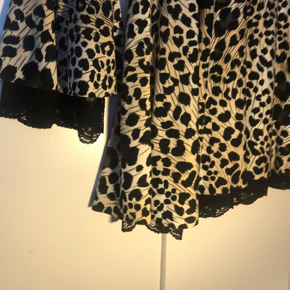 Flirty leopard print top - Picture 5 of 5